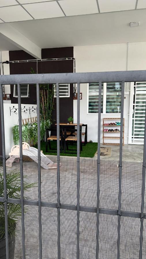 Mieda Rizqi Homestay Kampong Melayu Changkat Larah Экстерьер фото