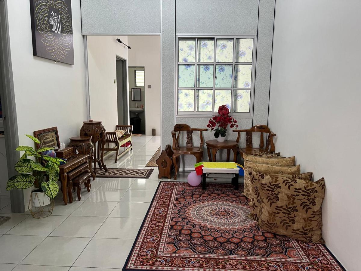 Mieda Rizqi Homestay Kampong Melayu Changkat Larah Экстерьер фото