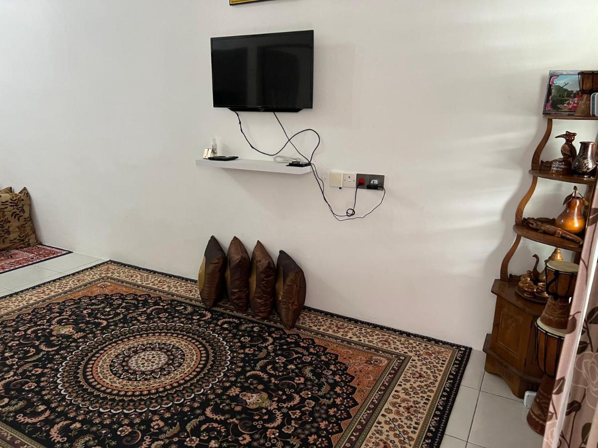 Mieda Rizqi Homestay Kampong Melayu Changkat Larah Экстерьер фото